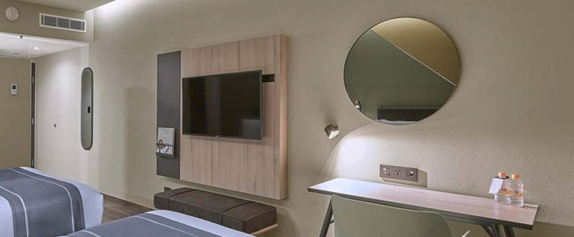 City Express Plus By Marriott Tijuana Exterior photo